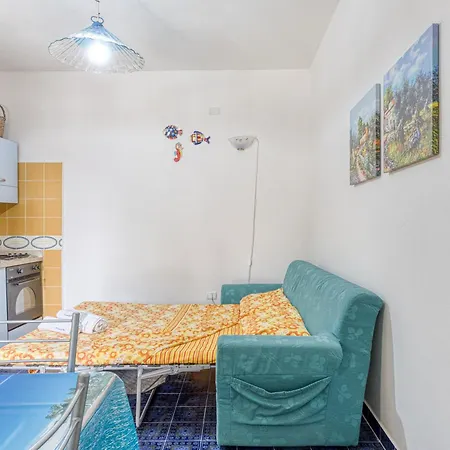Mono Glicine Apartman *
