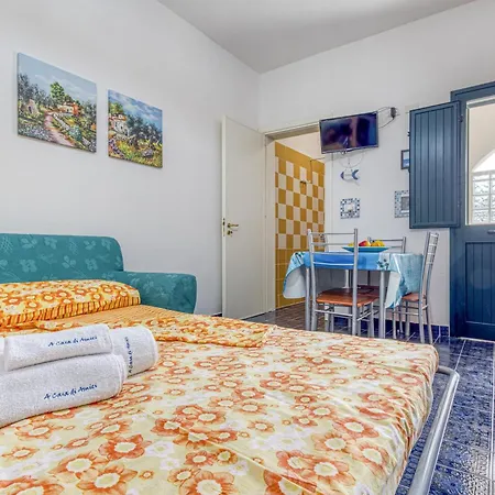 Mono Glicine Apartman Torre Pali