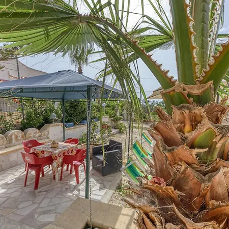 Apartman Mono Glicine Torre Pali